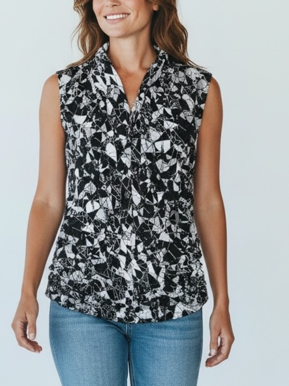 Vince Camuto Black & White Geometric Sleeveless Tank